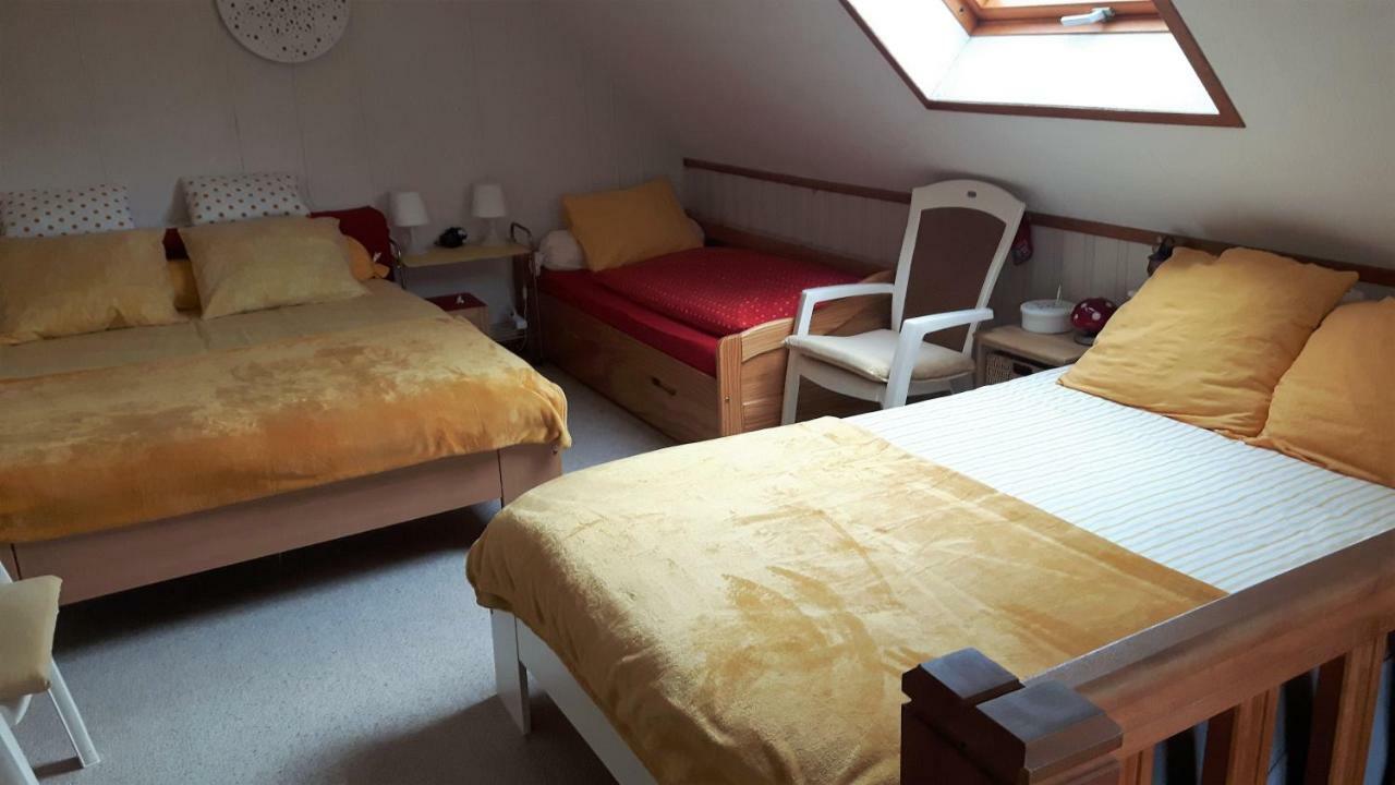Le Mouton Blanc Villa Couloisy Eksteriør billede